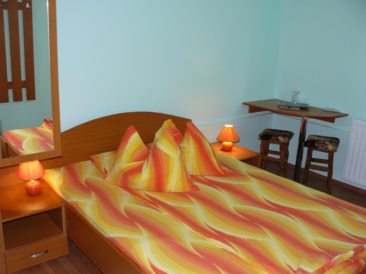 Gyongyvirag Panzio Bed and Breakfast Turia Εξωτερικό φωτογραφία