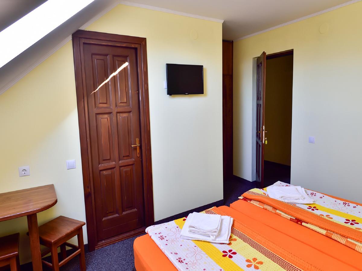 Gyongyvirag Panzio Bed and Breakfast Turia Εξωτερικό φωτογραφία